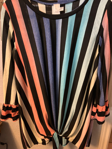 Multi colored top with Ty front 2x