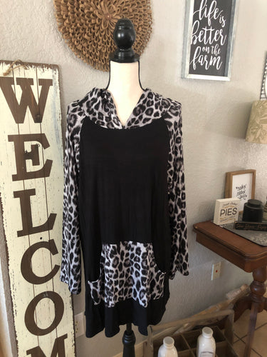 Top hoodie rayon with sweater animal print arms