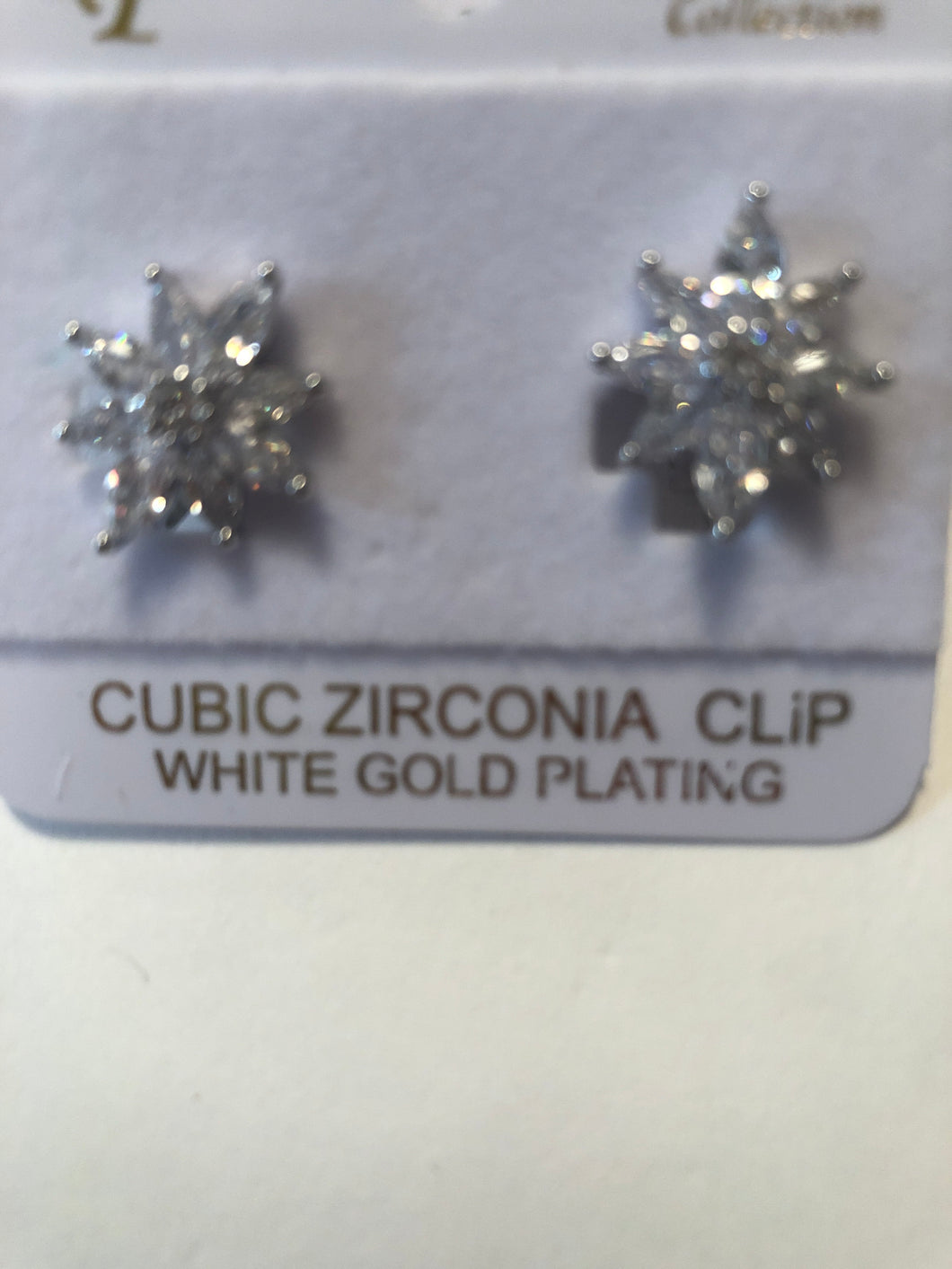 Earrings clip on dainty 112
