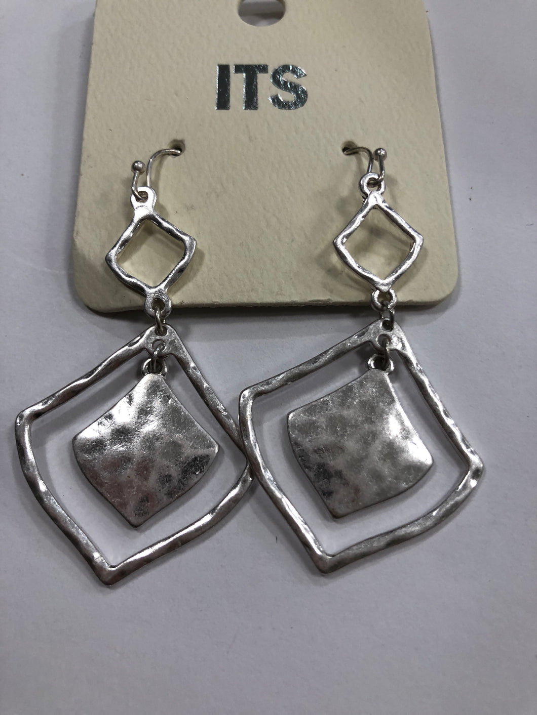 Hammered metal earrings