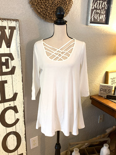White 3/4 sleeve crisscross top