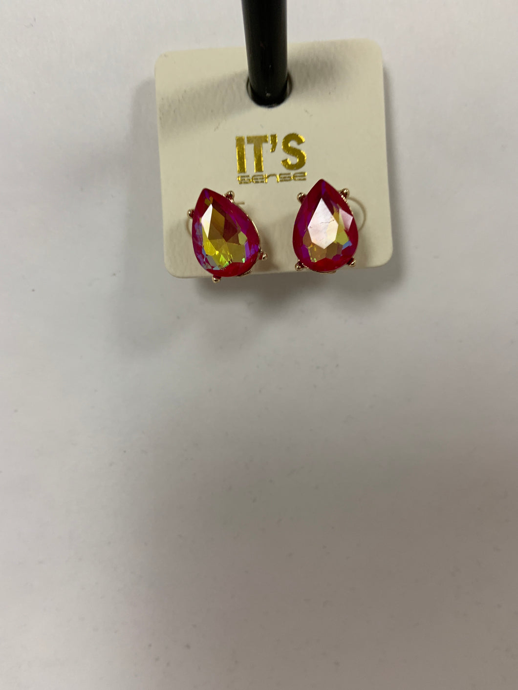 Iridescent wine teardrops that earring