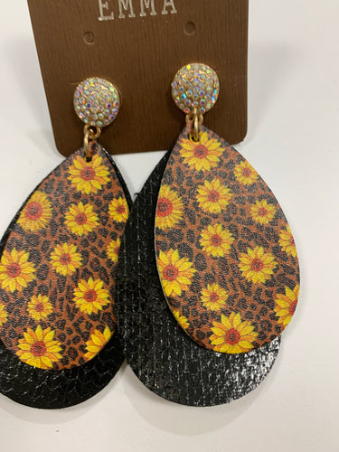 Post sunflower 🌻 double layer earrings