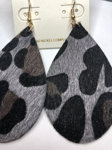 Snow cheetah teardrop earrings