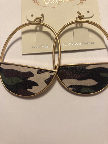Camo earrings 234