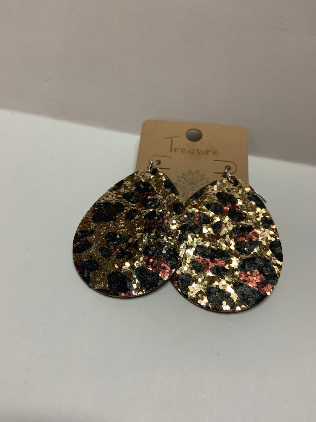 Glittery teardrop earrings