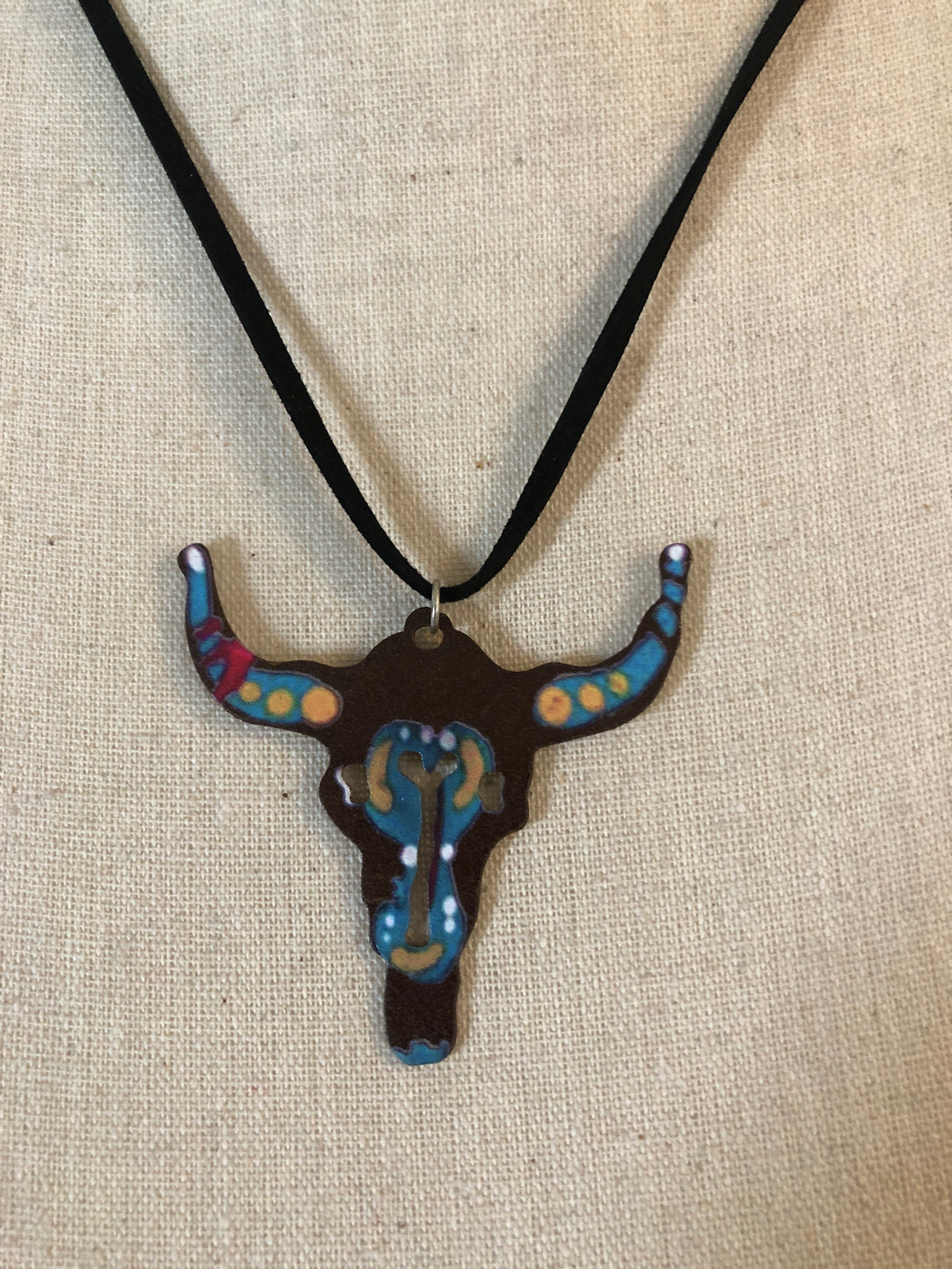 Bull skull necklace set