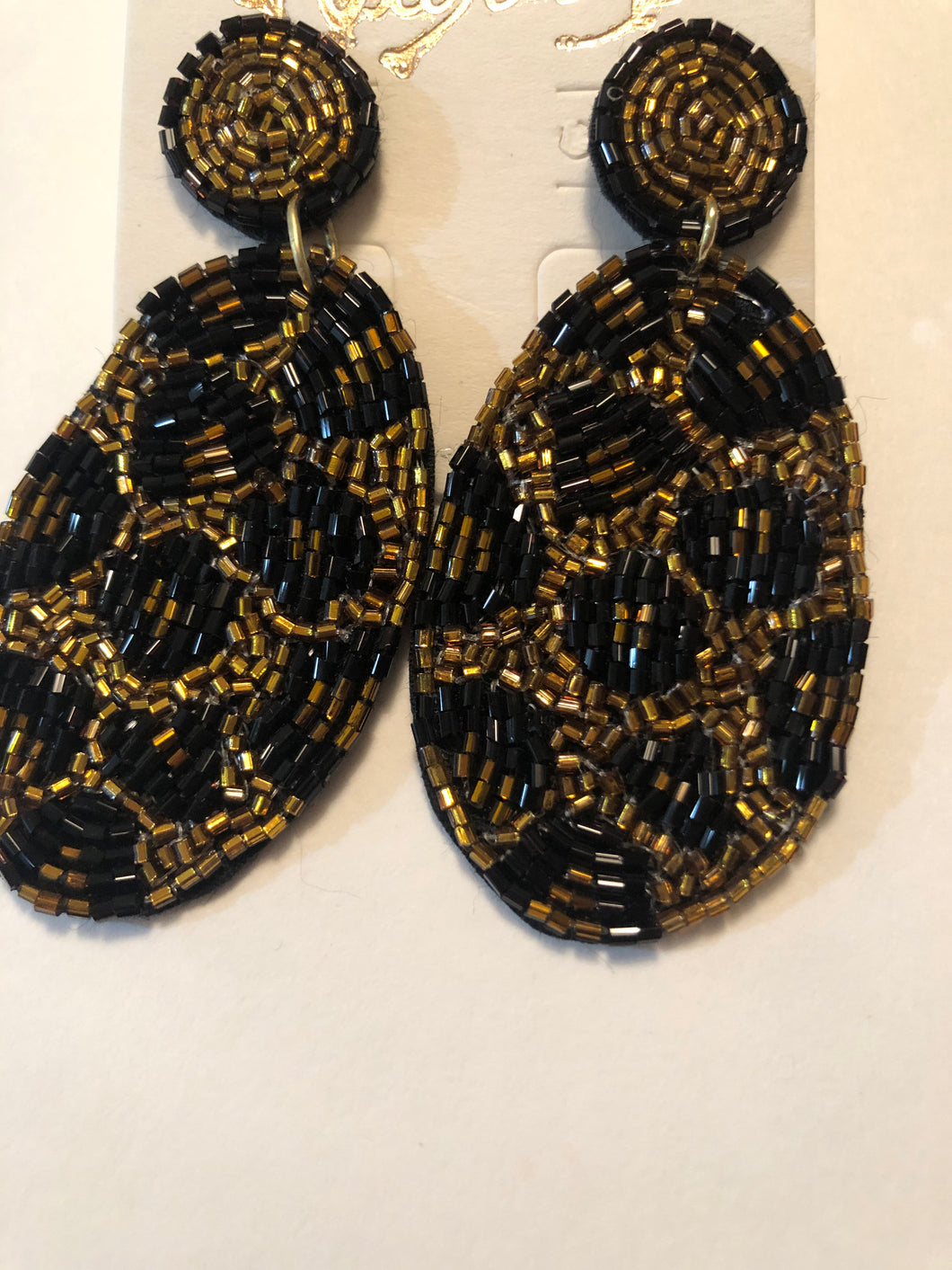 Earrings beaded animal