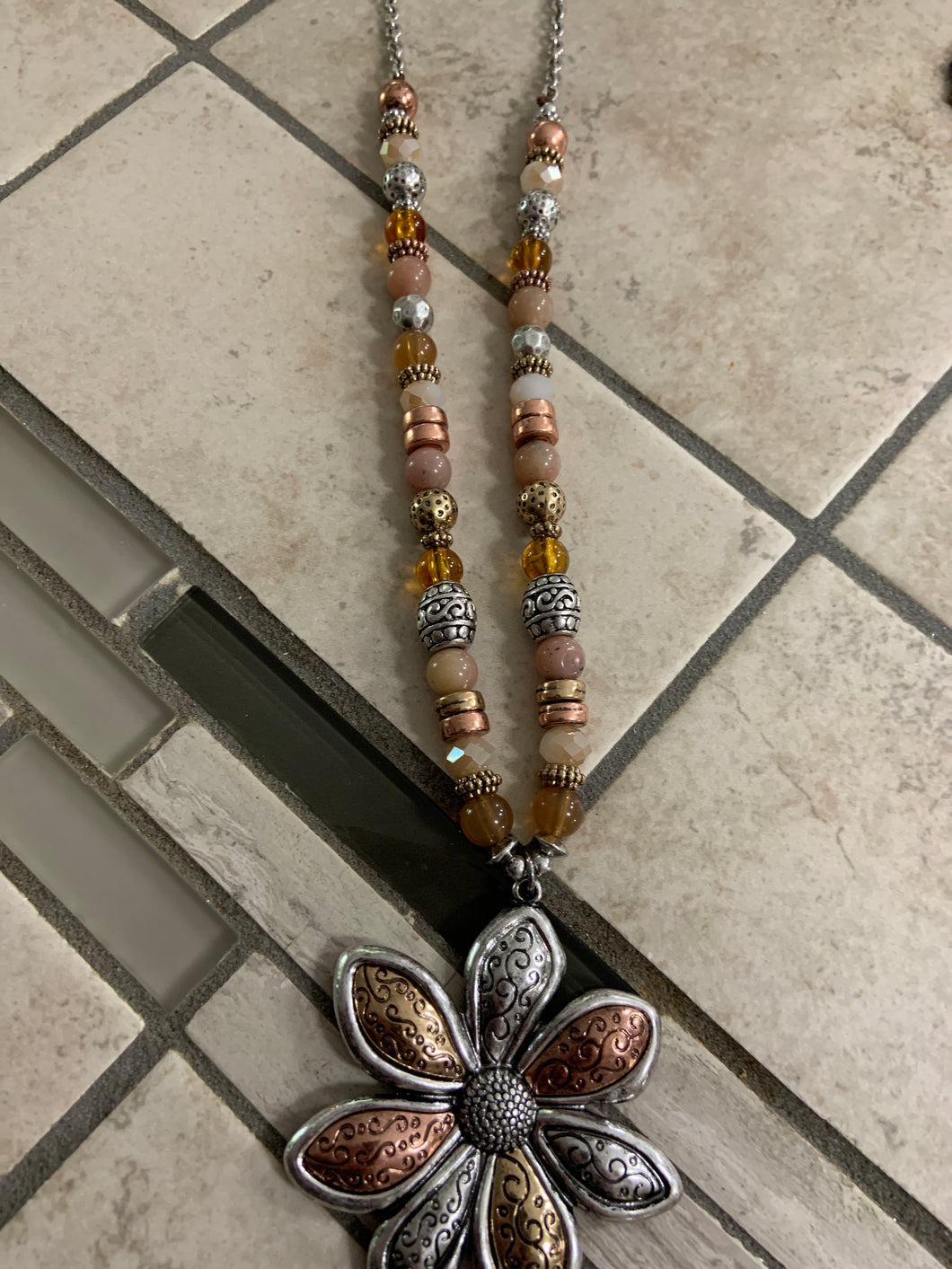 Multi metal necklace flower