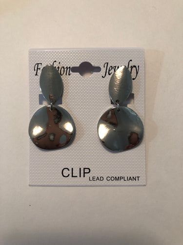 Earrings clip on 104
