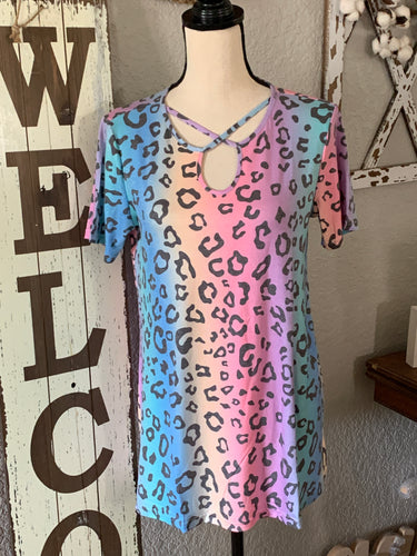 Rainbow 🌈 leopard top
