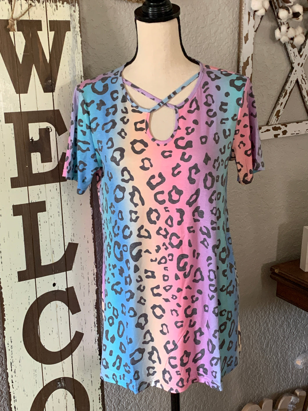 Rainbow 🌈 leopard top