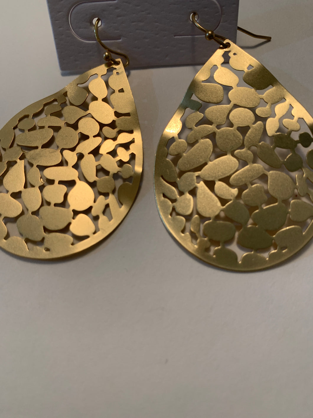 Earrings teardrop gold