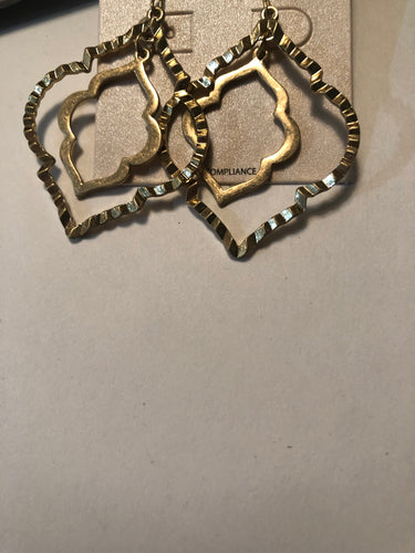 Earrings gold tone 111