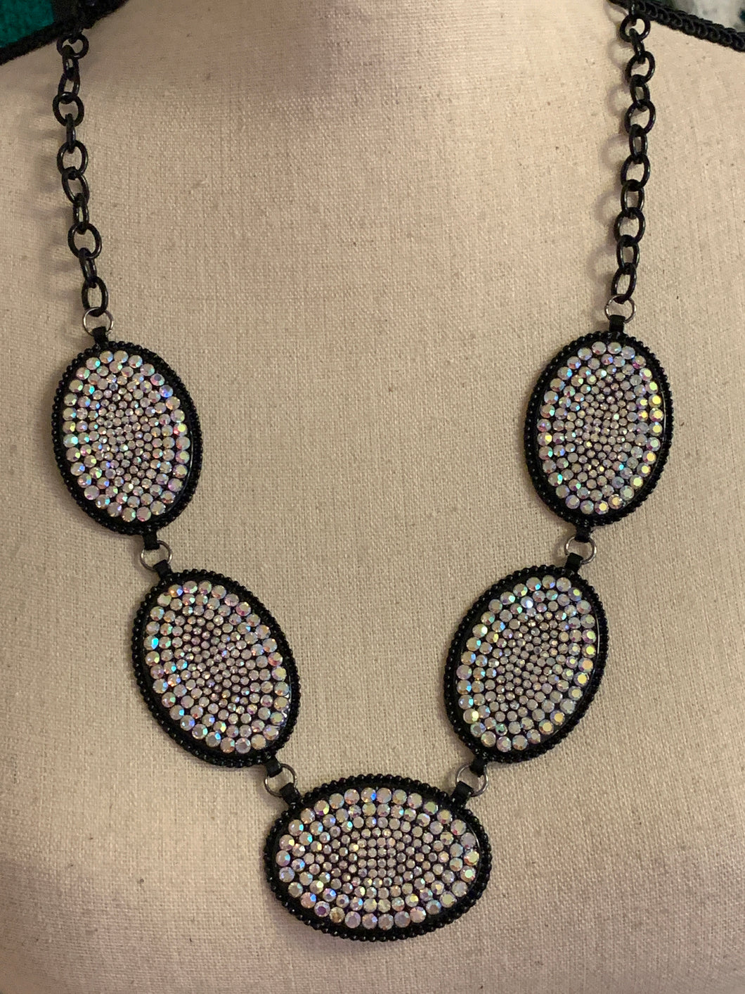 Blingy black necklace