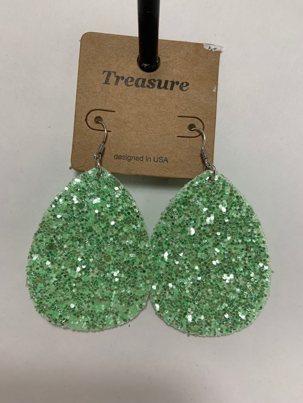 Mint wide teardrop earrings