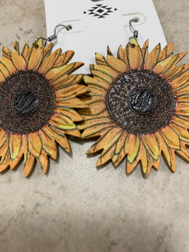 Sunflower 🌻 earrings