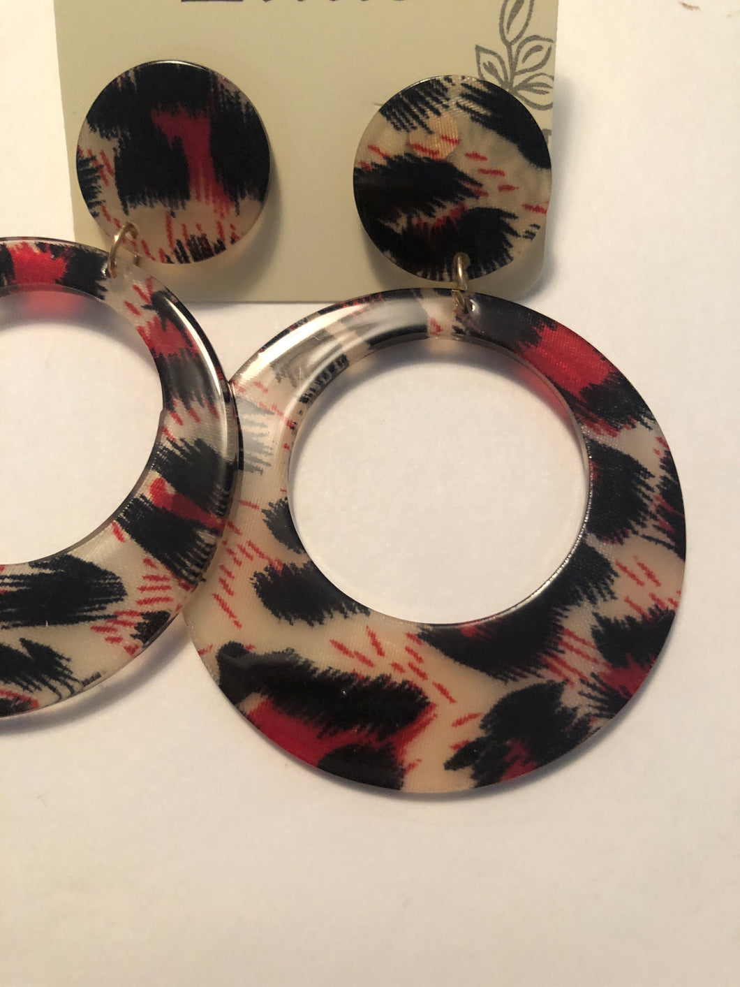 Earrings animal with red