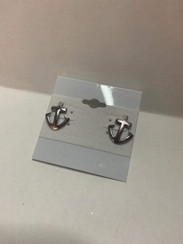 Hammered metal anchor earrings