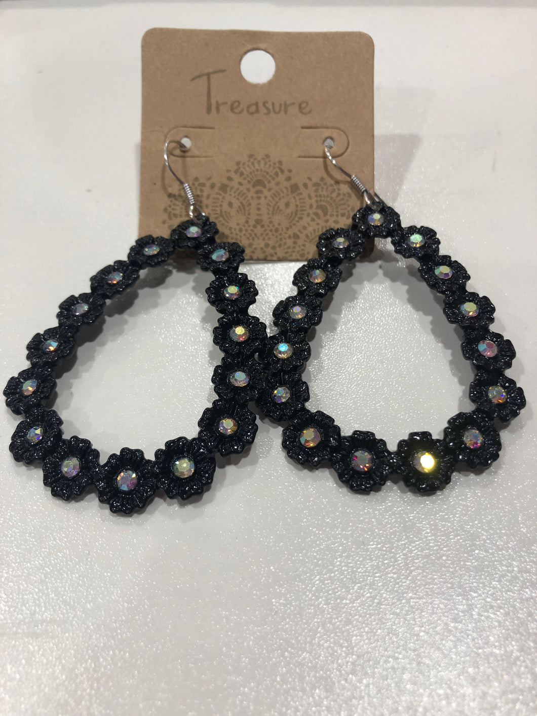 Earrings black