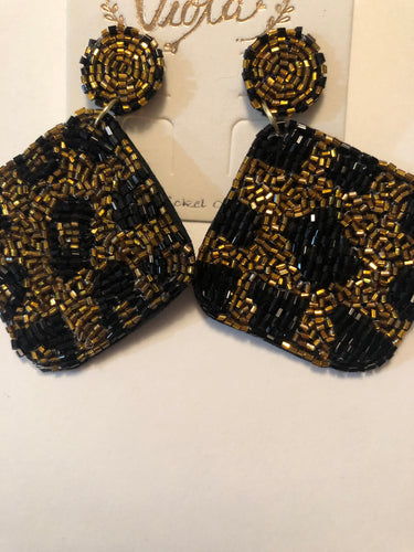 Earrings beaded cheetah 555