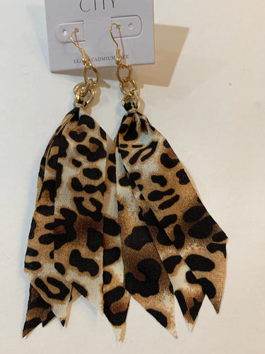 Cheetah ribbon earrings 235