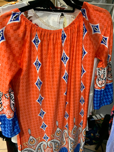 Super cute top tangerine and blue