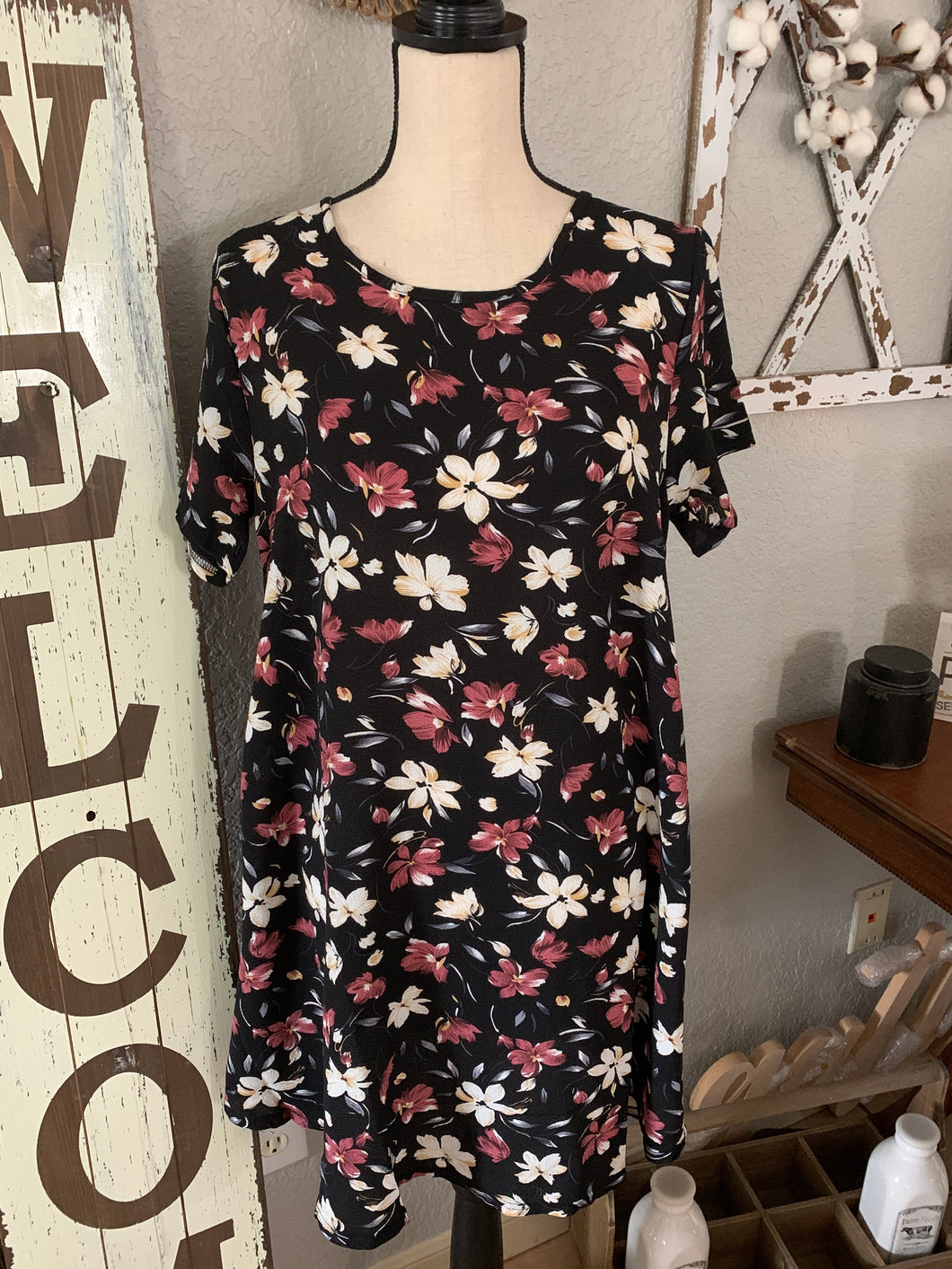 Black floral dress or tunic no stretch