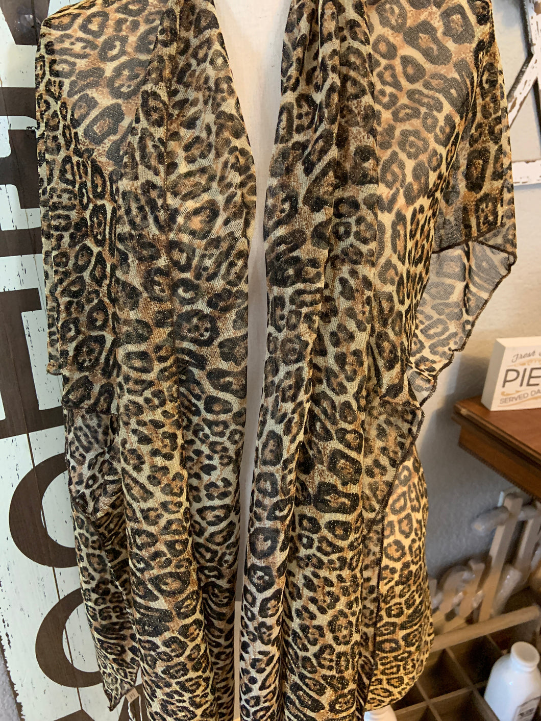 Cheetah kimono with light glitter