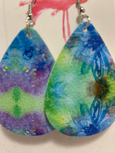 Multicolored teardrop earring