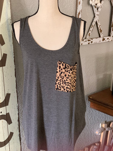 Heather gray leopard pocket tank