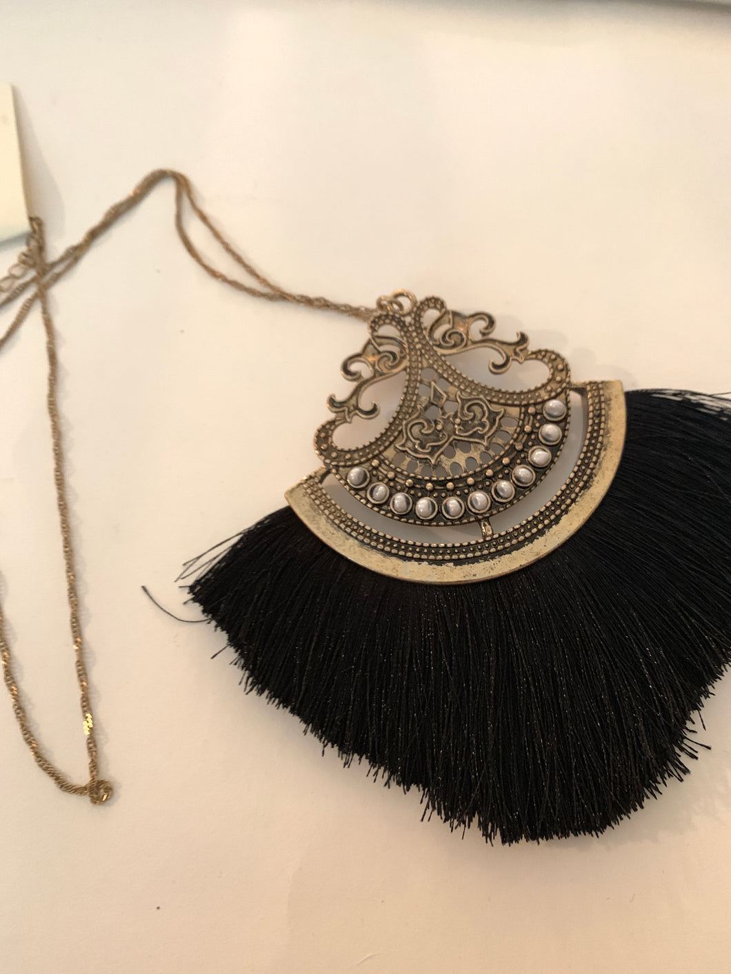 Necklace tassel black
